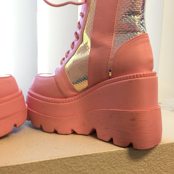 PRE LOVED Cape Robbin -Pink Poison Platforms Boots PNK/6- SH229 - Picture 5 of 5